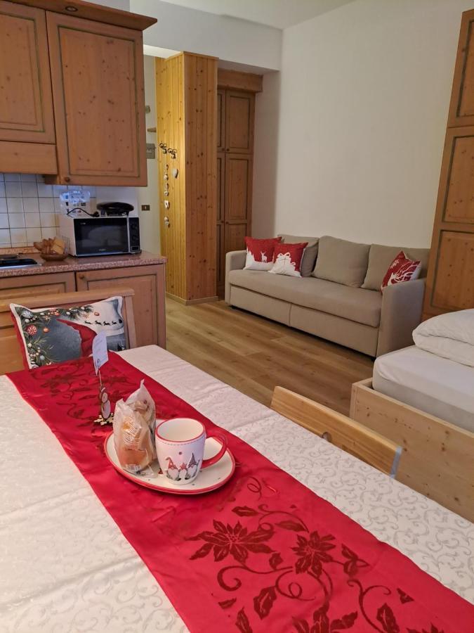 La Casa Degli Gnomi Lägenhet Falcade Exteriör bild