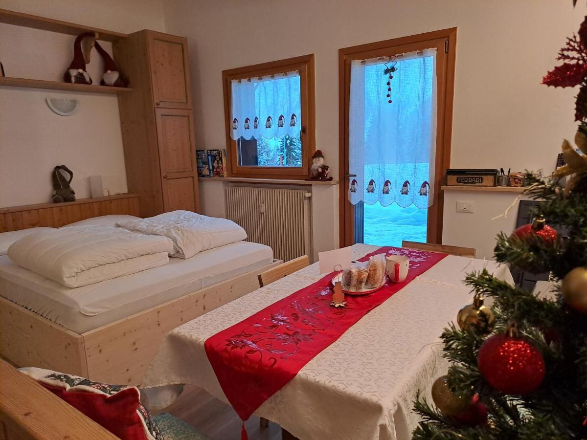 La Casa Degli Gnomi Lägenhet Falcade Exteriör bild