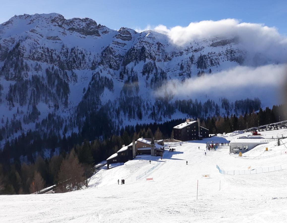 La Casa Degli Gnomi Lägenhet Falcade Exteriör bild